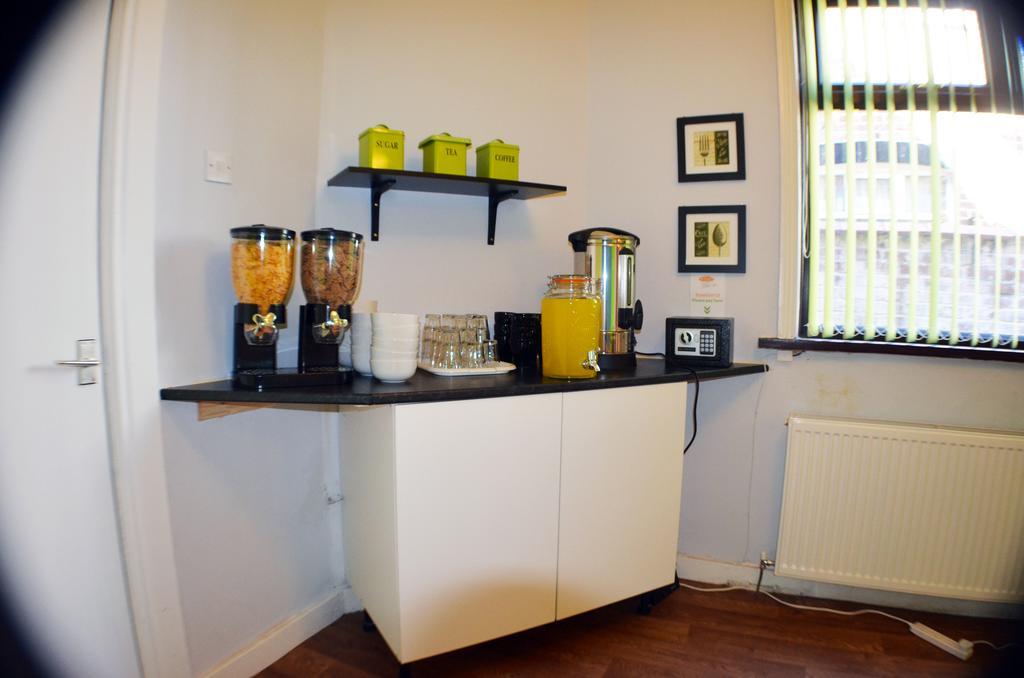 Birchfields Guest House Manchester Esterno foto
